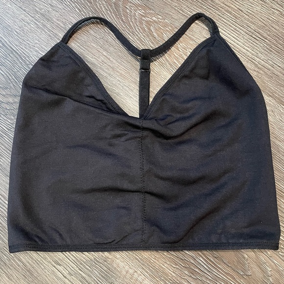 2 for $18 🦾 Fabletics Seamless Midi Sports Bra - Picture 2 of 10